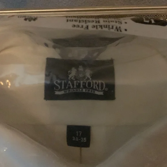 Brand new in original packaging Mens NWT white long sleeved button down - Picture 2 of 3